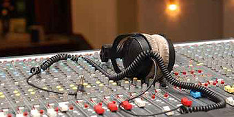 Związek Producentów Audio-Video (ZPAV) - Kto jest producentem?